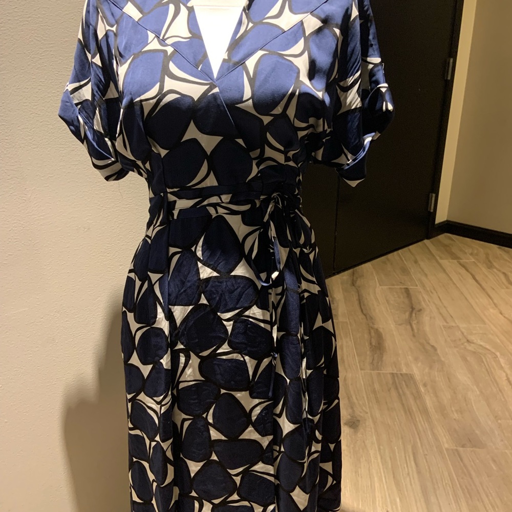 DVF Graphic patterned silk wrap dress